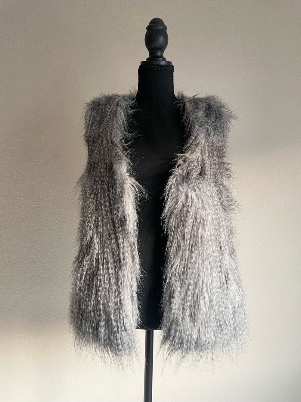 Y2K Sabine Gray Faux Fur Lined Vest